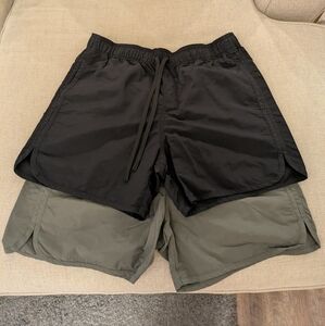Pair Of Uniqlo Black and Green Sports Womens Shorts Hiking